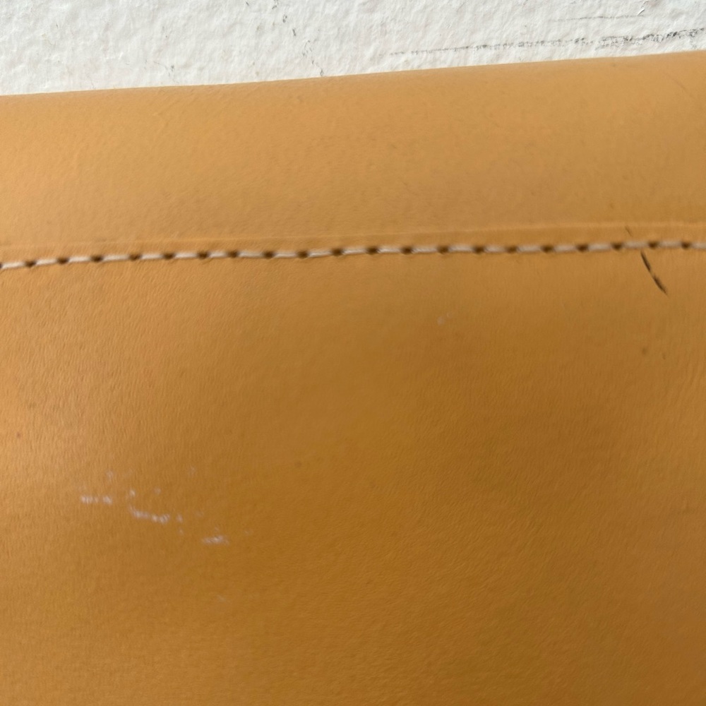 GENUINE LEATHER BY BARGANZA CROSSBODY - Picture 6 of 11